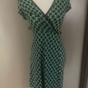 Stylish Green Patterned Wrap Dress